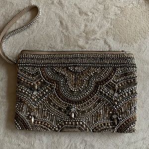 Dazzled clutch